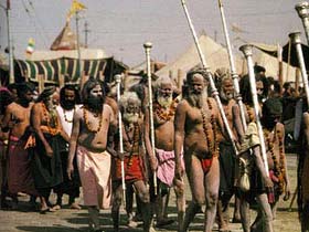 kumbha mela sadhus